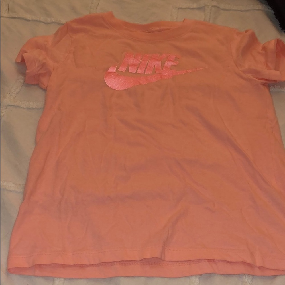 Nike tee